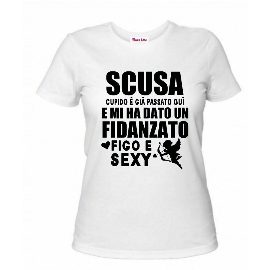 t-shirt donna bianca scritta ho un fidanzato figo e sexy regalo san  valentino - Pazza Idea Regali